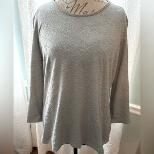 Croft & Barrow Silver/Gray Long Sleeve Women’s top size Large